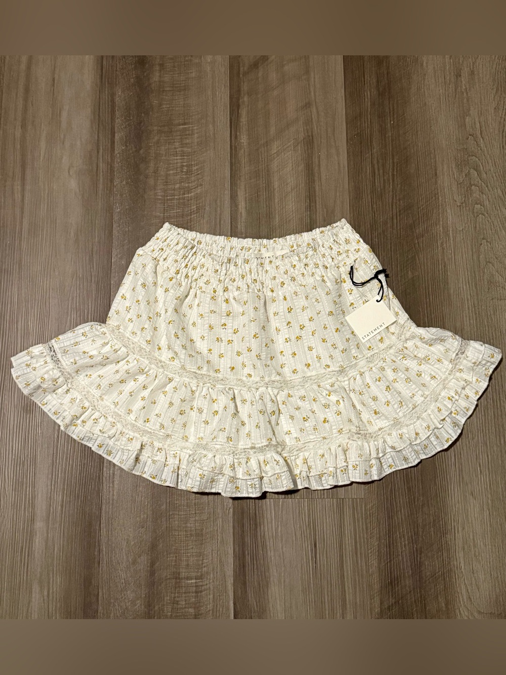 Statement Floral Ruffle Mini Skirt Size S NWT Lace Shimmer